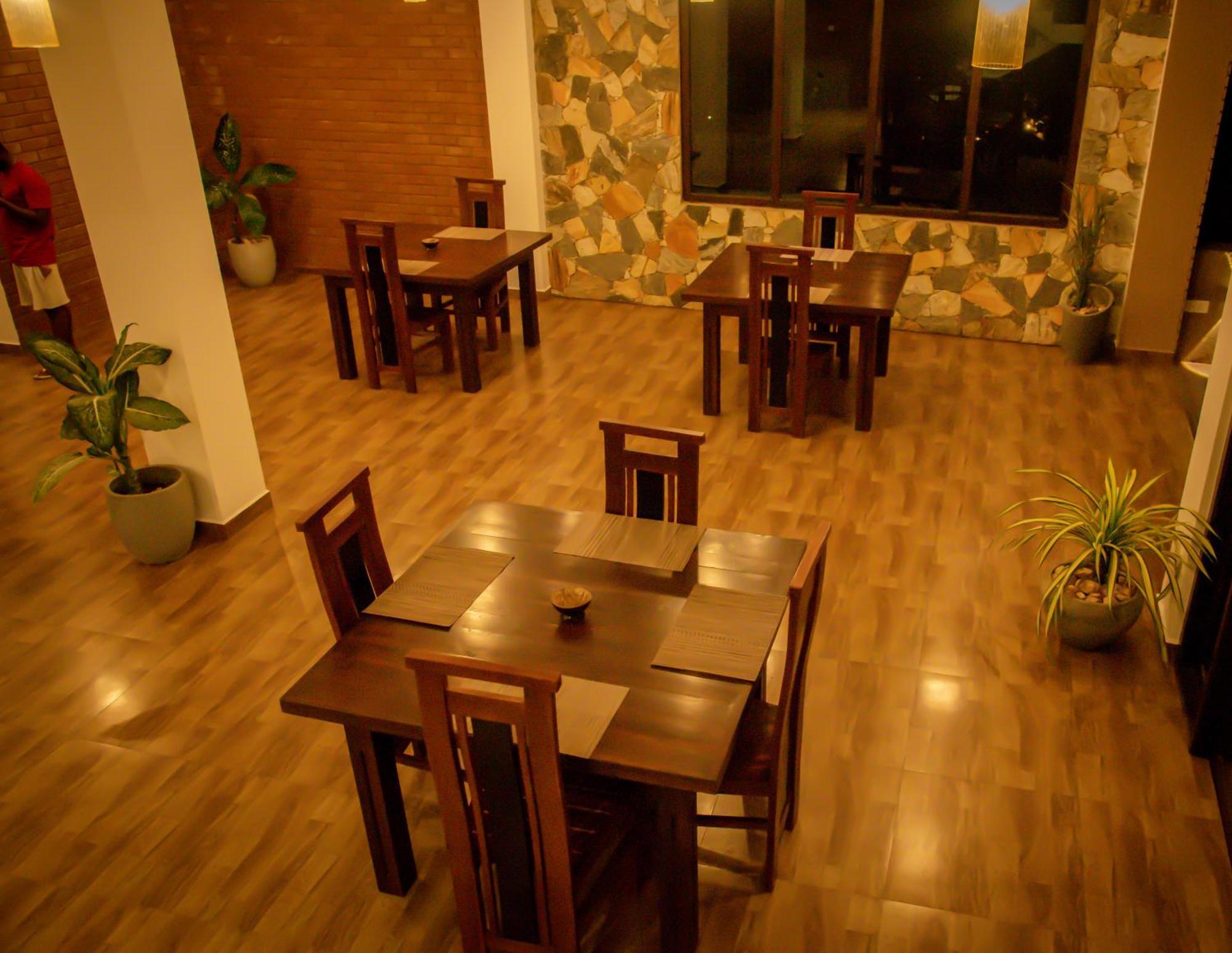 Ever Breeze Ella Hotel Экстерьер фото
